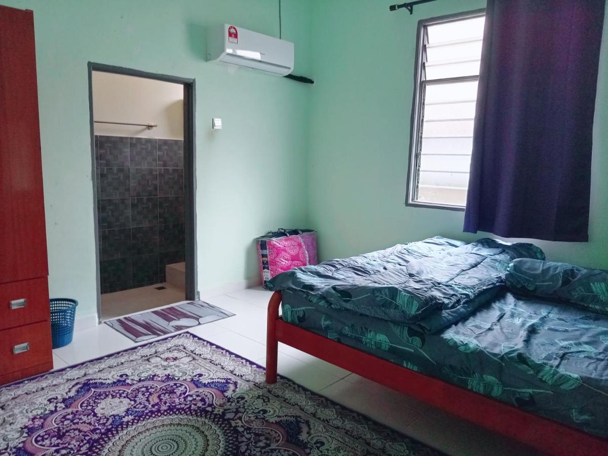 Homestay Wan Z Куала-Тренгану Экстерьер фото