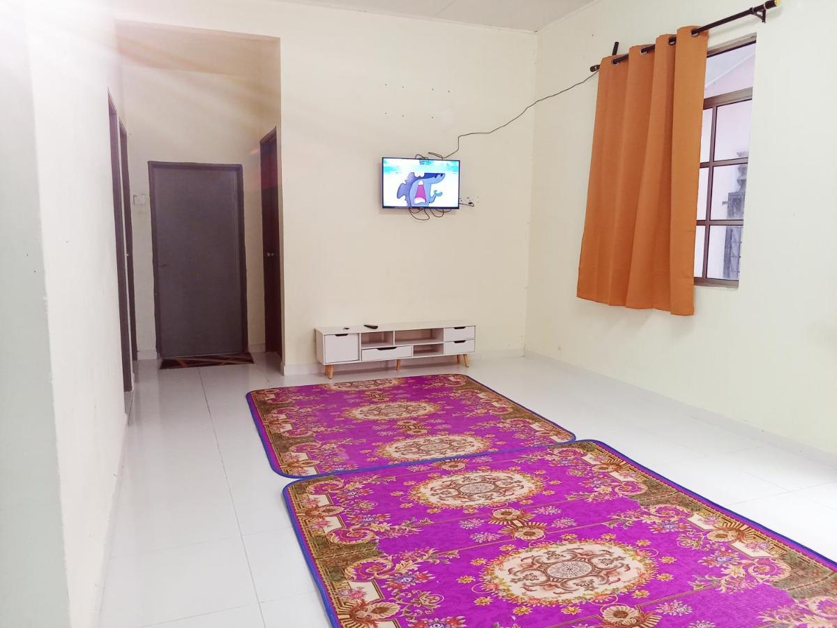 Homestay Wan Z Куала-Тренгану Экстерьер фото